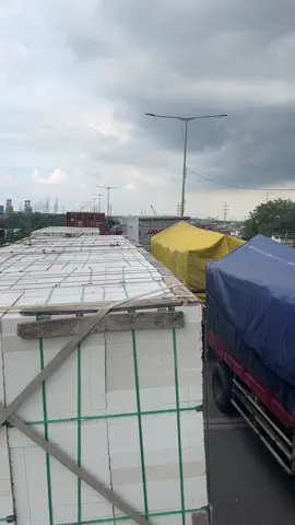 Pov: day 1 kenek macet semarang🗿