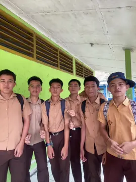 yang loncat ganteng banget 😻