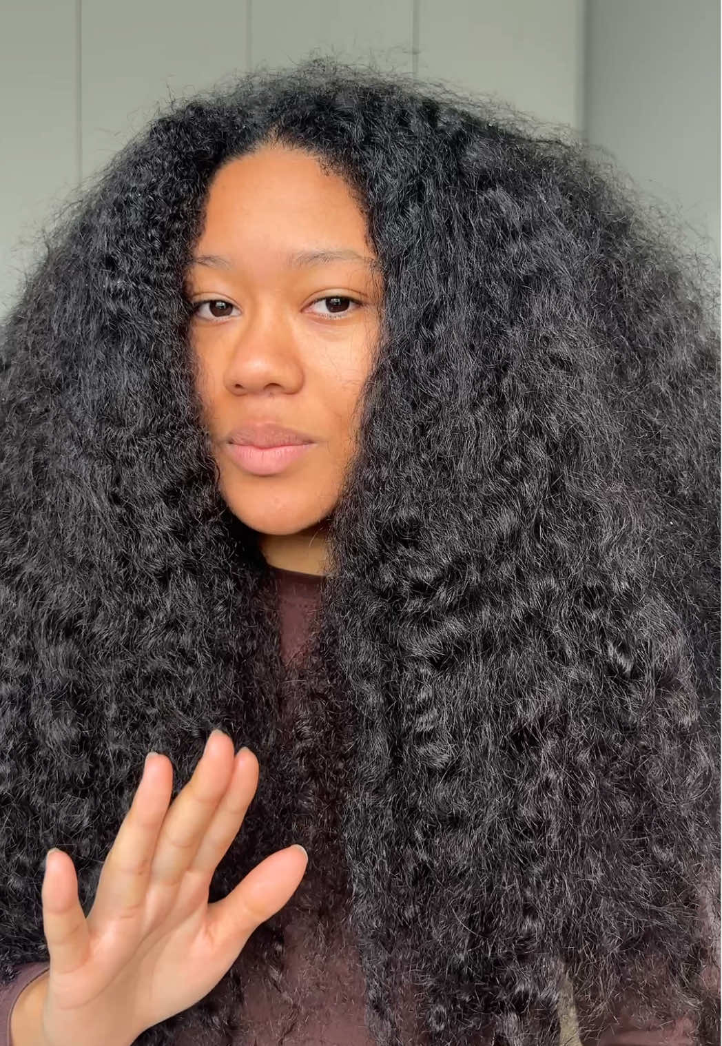 I wish styling my hair was this quick and easy🤭🥹#3chair #lowporosityhair #transition #curlyhair 