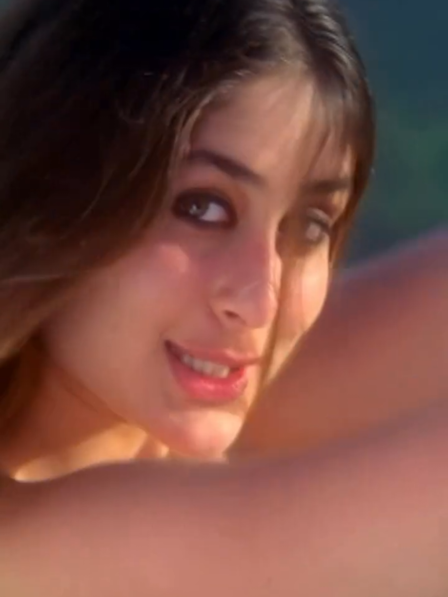 The magic this song holds is something else 🔥 San Sanana ♥️ #kareenakapoor 