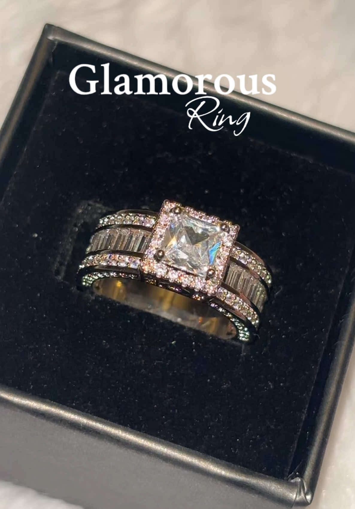 #Ring #rhinestoneRing #jewelry #tiktokshopblackfriday #cybermonday 