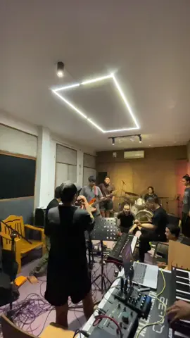 idiot farewell tour အတွက်သီချင်းတိုက်#idiot #music #fypシ゚ #tiktok #thankb4youdo 