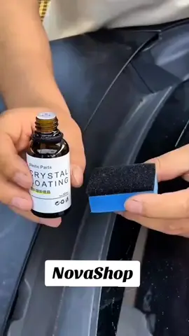 ✨ RAYHONG – Crystal Coating pour Pièces Plastiques 🚗 🔥 Redonnez vie à l’intérieur de votre voiture en quelques minutes ! Le Crystal Coating RAYHONG est un traitement professionnel conçu pour raviver, protéger et faire briller toutes les surfaces en plastique de votre véhicule. D’un simple geste, votre tableau de bord, vos portières et vos panneaux reprennent leur aspect neuf et éclatant 😍. 💪 Caractéristiques principales : ✅ Restaure la couleur d’origine — Fait disparaître la décoloration et redonne un noir profond et brillant. 🛡️ Protection longue durée — Forme une couche protectrice contre la poussière, les UV et l’usure. 💧 Effet hydrophobe — Repousse l’eau, l’huile et la saleté pour un entretien plus facile. ⚡ Finition “neuf” instantanée — Donne un effet miroir sans laisser de traces ni de gras. 🚘 Polyvalent — Idéal pour : tableau de bord, cadres de porte, panneaux, pédales, garnitures, etc. 🧴 Contenance : 30 ml (1.01 fl oz) 🧰 Utilisation : Sur toutes les pièces en plastique intérieur ou extérieur du véhicule. 🪄 Mode d’emploi simple : 1️⃣ Nettoyez la surface à traiter. 2️⃣ Appliquez une petite quantité du produit sur une éponge ou un chiffon. 3️⃣ Étalez uniformément sur la surface. 4️⃣ Laissez sécher quelques minutes et admirez le résultat éclatant ! ✨ 🌟 Pourquoi choisir RAYHONG ? 🌞 Ravive et protège contre la décoloration due au soleil 💎 Restaure l’éclat et la profondeur du plastique 💨 Facile à appliquer, sans rinçage ni résidus 💰 Économique : quelques gouttes suffisent pour un effet durable 🚗 Offrez une seconde jeunesse à votre voiture ! 👉 Commandez dès maintenant votre RAYHONG Crystal Coating et redonnez à votre habitacle tout son charme d’origine 💎✨