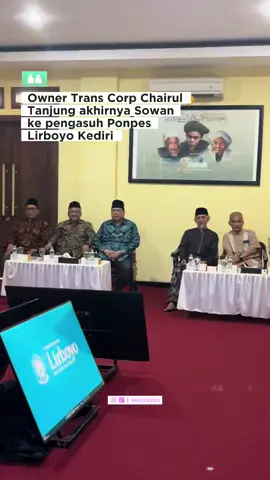 Owner Trans Corp Chairul Tanjung sowan ke pengasuh Ponpes Lirboyo Kediri. Kunjungan silaturahmi itu buntut dari tayangan Trans 7 yang menyinggung kiai sepuh dan pesantren. #chairultanjung #trans7 #ponpeslirboyo #pondoklirboyo 