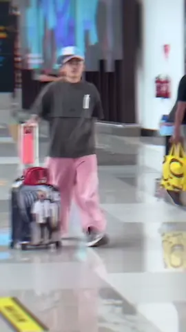 kelakuan aloy hari ini@BANG MISTER ALOY #bandara #aloy #bandel #fypage 