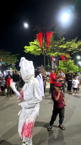 POCONG VIRAL INDRAMAYU  (Pocong joged, Joged, Joged viral, Dance, Pocong lucu, Dancer, Dancer karnaval) #pocongviralindramayu #joged #dance #jogedviral #soundhoreg 