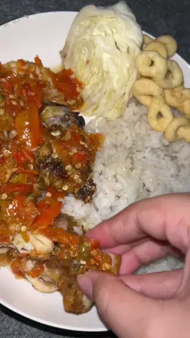 🌷Ayam penyet cabe rawit🤤#masakarumahan #masakansederhana #masakansimple #olahanayam#makan