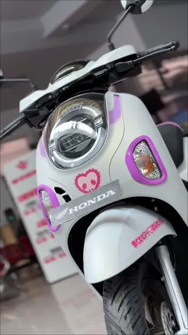 New Honda Scoopy prestige kuromi white ✅ Tunai  ✅ Kredit dp ringan ✅ Angsr Terjangkau ➡️ PERSYARATAN HANYA KIRIM FOTO KTP & KK *ASLI DOMISILI MALANG JAWA TIMUR* (Proses dari rumah) ➡️ Bisa TUKAR TAMBAH Motor yang Lama ( All Merk)  Hubungi ☎️ FARID Kartikassri Malang ( pasar besar ) Tlp/Wa https://wa.me/6285706379931  #HondaScoopy #HondaMalang #HondaMalangRaya #HondaKartikasariMalang #HondaMalangMurah 
