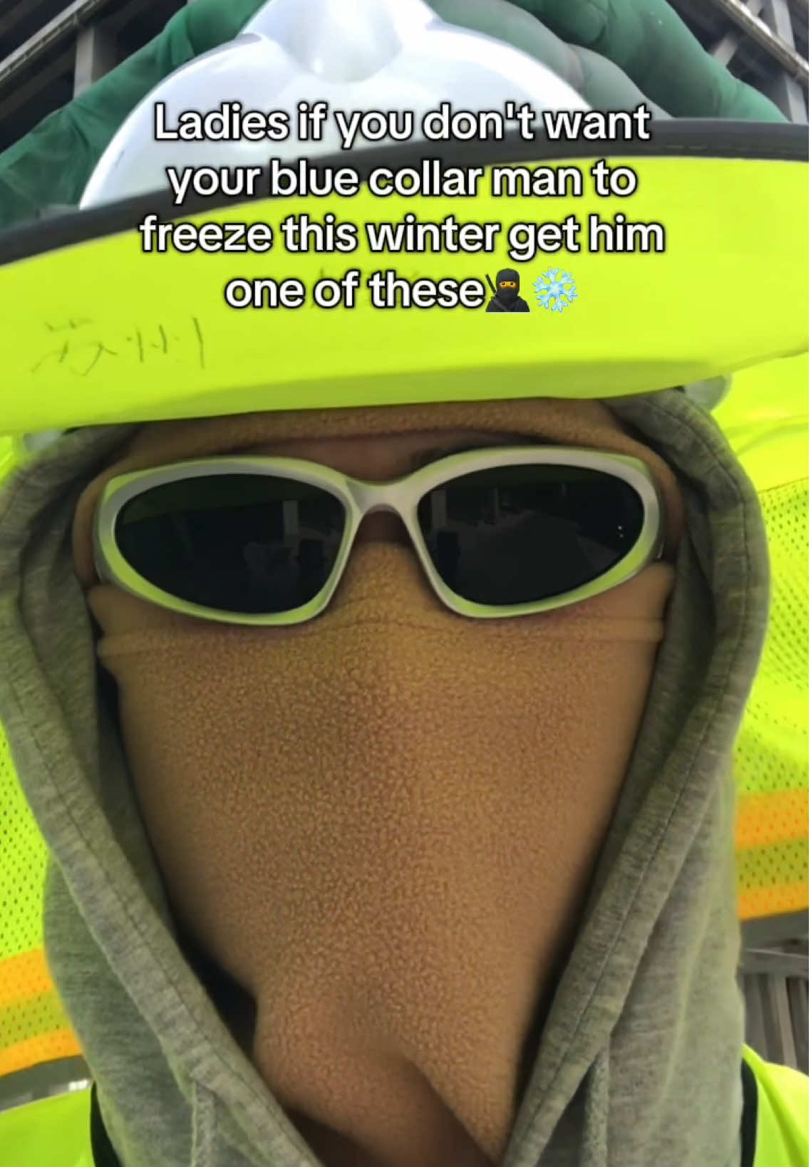 Windproof hat+ scarf set, great balaclava face mask for outdoor this winter s #facemask #winter #construction #skimask #tiktokmademebuyit 