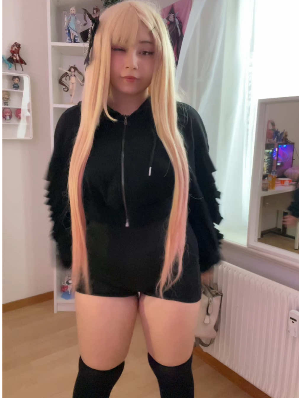 Cant belive people call even this faeT #mikaiichan #cosplay #marinkitagawa 