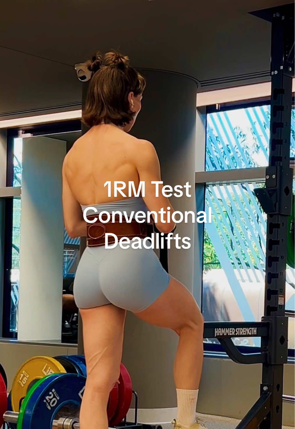 1RM Max testing conventional deadlifts. The final week of the Max Series on @Ladder | Fitness App with @Kelly Matthews was SO satisfying and proved to me I’m stronger than I think 💪🏼 Absolutely stoked with this PR! #gym #girlswholift #strong 