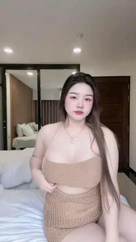 แดดแรงต้องเข้าร่ม เดี๋ยวแดดร่มๆจะออกไปหานะ⛱️