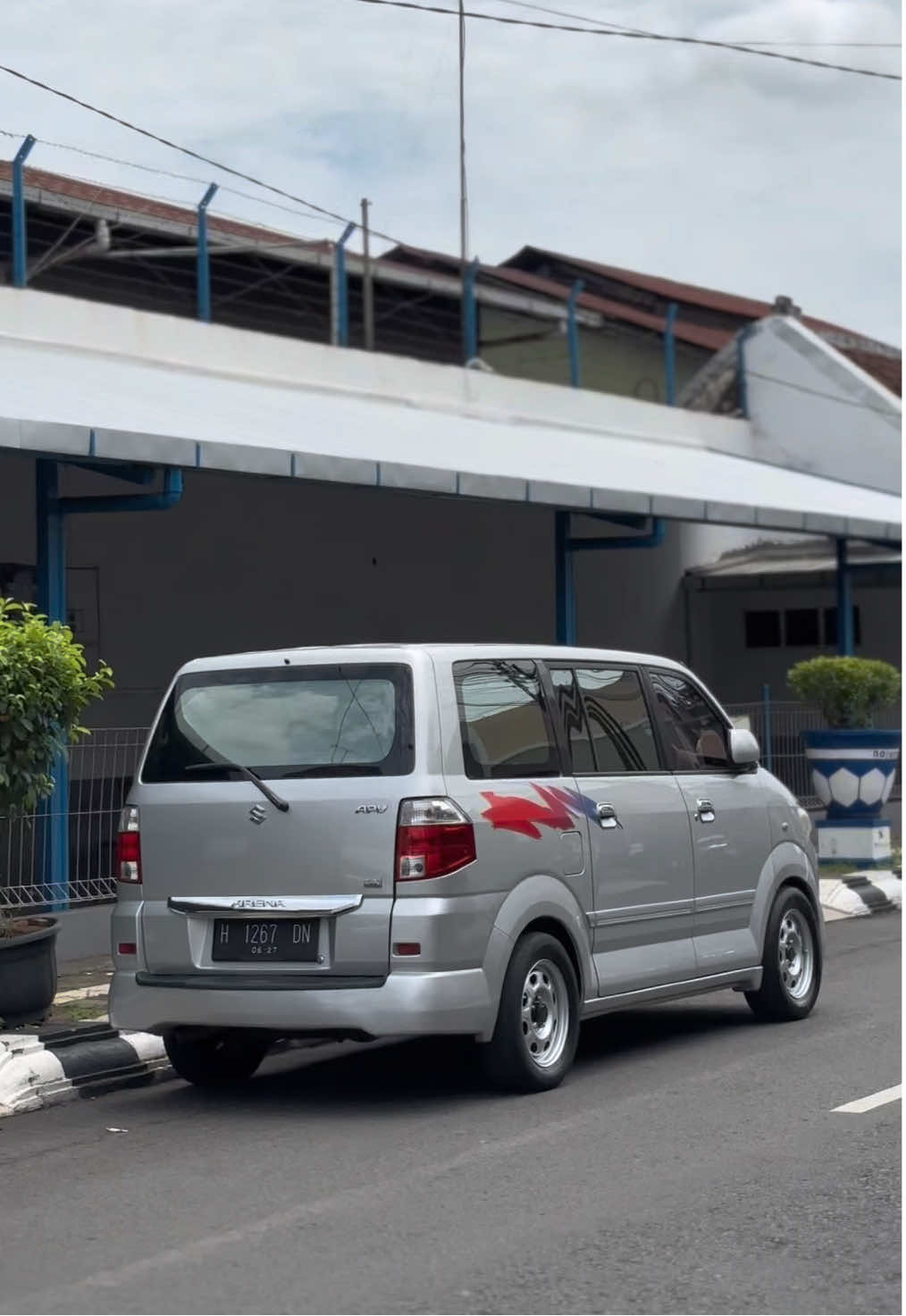 Setengah mateng 📸 #apv #apvmodifikasi #apvarena #oemlook #jualmobilbekas 