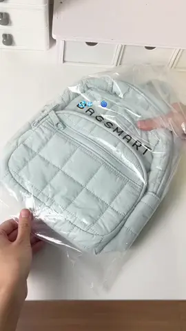 Yes,it’s the sky blue I want!💙#bagsmart #packwithme #mini#minibag #whatsinmybag #backpack #blue 