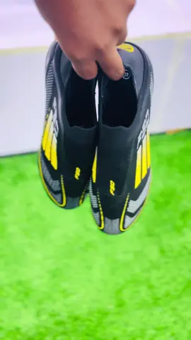 Guess who’s back!🫨|| F50 shoes. Wey imaden macmiil kabihi aad sugeyseen iyago nocyo badan leh #somalilandtiktok💚🤍❤ #somali #fyppppppppppppppppppppppp #foryou #fypシ゚ 