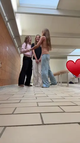 Idræt 😭🔫🤗✨@malouu.esther @Liv 🫶🏼 