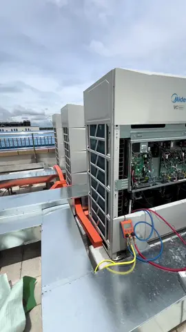 Inspection off vrf #hvacspecialist🇲🇾 #hvactech #airconditionerservice #fypシ 