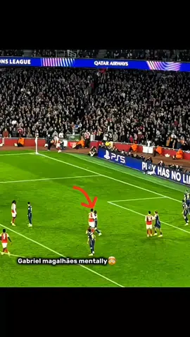 the best CB in the world🤯🔥💪🏻 . #arsenal #arsenalfans❤ #downman #fyp #fouryoupage 