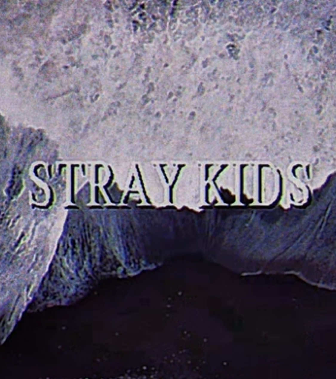 #STRAYKIDS | LEVEL 4 (WORLD 405) : Touch the flower. Come on, DO IT. 😊 ( ok but the trailer is sooooo truman hello..) #straykids #backrooms #fyp #kpop 