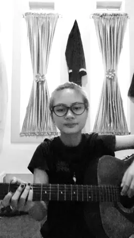 #romithejahats #bungakertasmerahberduri #reggae #pemula belajar kawan🙏