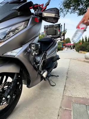 With this cup holder, no need to worry about the size of your water bottle!