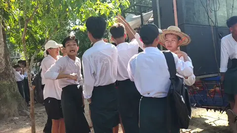 #ကျောင်းကထိန်အကြိုလေးအမှတ်တရပေါ့ကွာသူငယ်ချင်းတွေကတာ#ဒီတစ်ပုဒ်တော့fypပေါ်ရောက်ချင်တယ် 