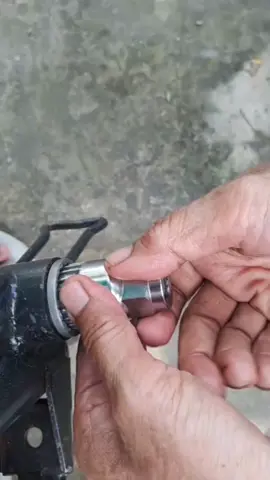 BB sepeda yang oblak, siapkan kunci bottom bracket yg sesuai dengan ukurannya.#bb sepeda 7. Bottom bracket sepeda oblak?