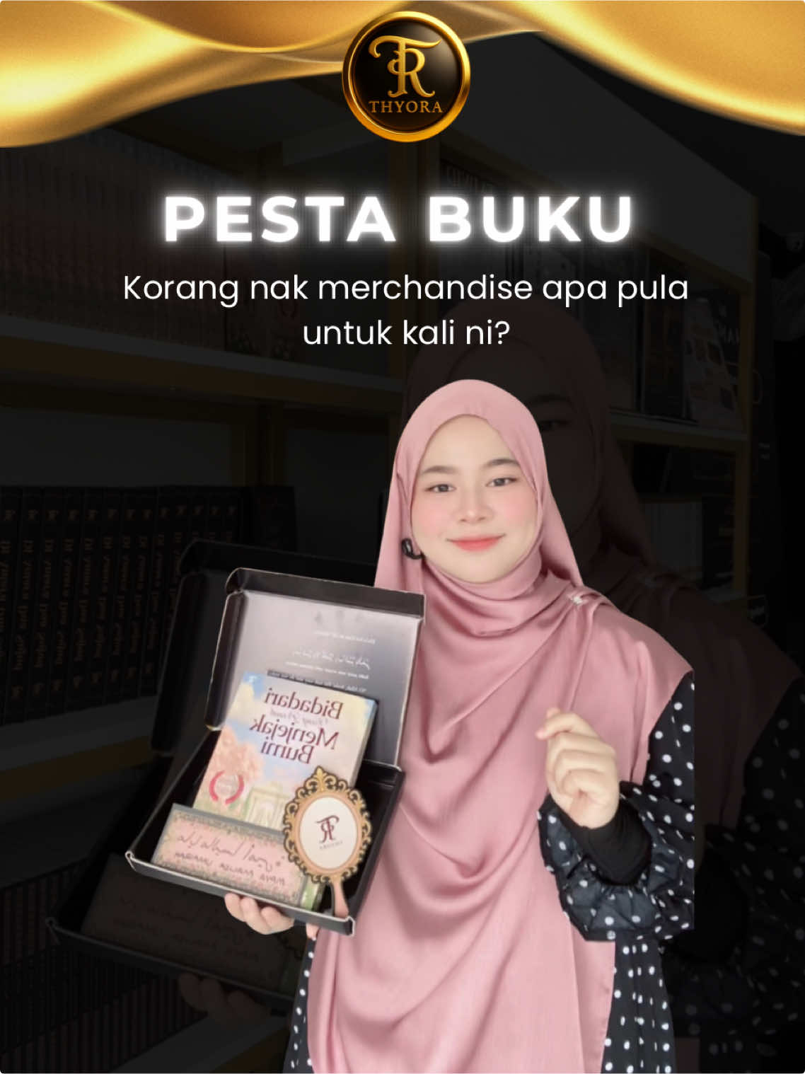 Kalini korang nak merchandise apa pula? Korang pilih, kami hasilkan! ❤️ #thyora #BookTok #pestabukuantarabangsaselangor #isbf #merchandise 