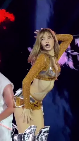 deadline concert  kaohsiung day 2 Lisa #lisa #lalisamanoban #lalisa  #blackpink #rockstar 