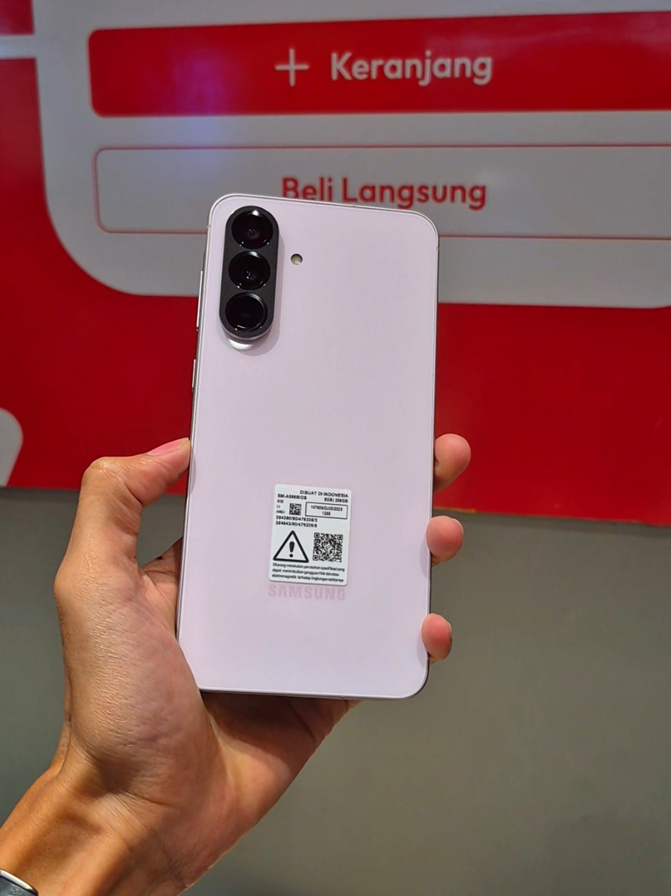 Warna pink nya soft, Samsung A56 Pink.  #erafonegenteng #SamsungA56 #samsung #iphone #android 