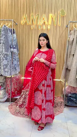 How r u all? 👗: @amanivibes 