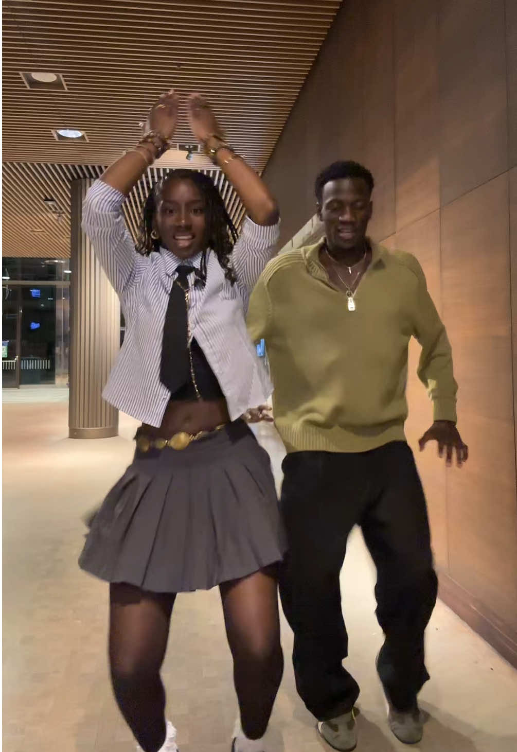 My skirt was acting up💀 DC: @Prospera❤️ #fyp #viral #dance #amapiano #vibes  @👑DAVID✔️ 