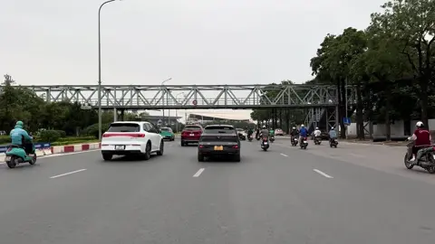 Rồi mùa thu đi qua khi mùa đông đã về… @Hà Nội Về Đêm ❤️ #hanoivedem❤ #langthanghanoi #nhachaymoingay #xuhuong2025 