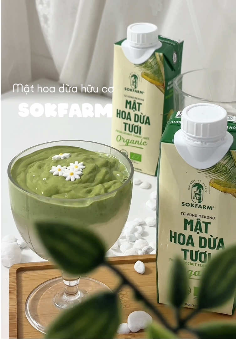 Có bà nào uống thử mật hoa dừa tươi chưa, tui lần đầu uống luôn mà thấy ngon quá #sokfarm #mathoadua 