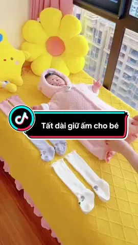 Tất đùi dài giữ ấm cho bé #reviewmevabe #phukienchobe #tattreem #tatduichobe #tatchanchobe 