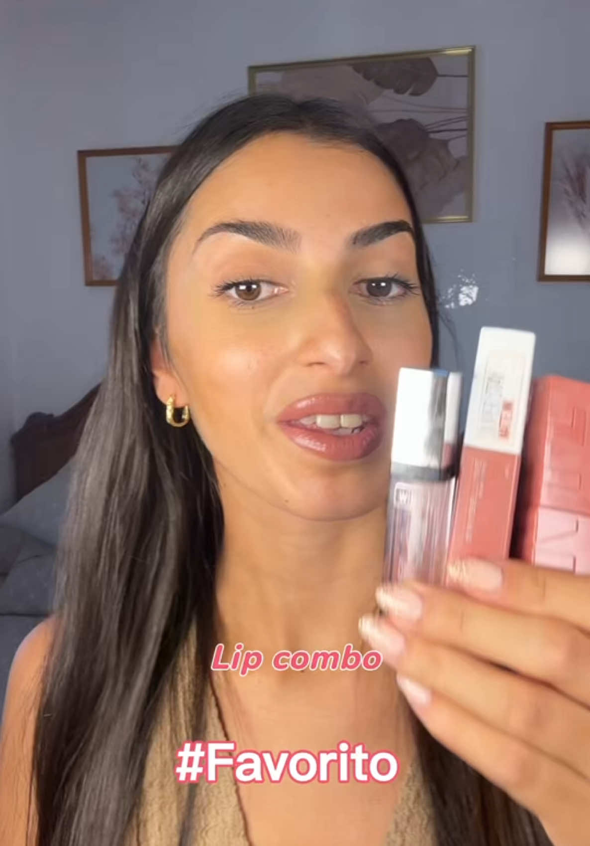 Perdona por tardar tanto en subir el vídeo, lo grabé cuando vi tu comentario y se me ha pasado subirlo. Aquí lo llevas @Miriam Contreras #lipcombo #lipcomboduradero #labialduradero #labialduracion #perfilador 