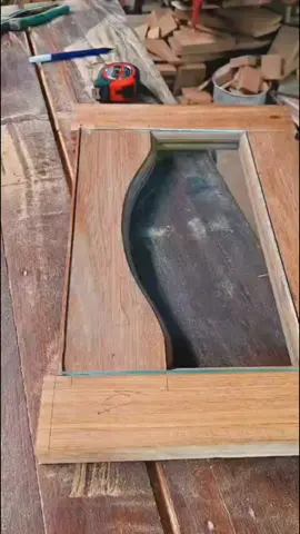 An easy way to cutting of glass 🍷  #woodwork #decor #doors #makersgonnamake #interior #woodart #construction #woodworking #carpenter #table #furnituredesign #woodcarving #viralreelschallenge #FineWoodworking #woodworkingcommunity #interior #wooddesign #carpenter #maker #DIY #reelsfb #furniture #wood 