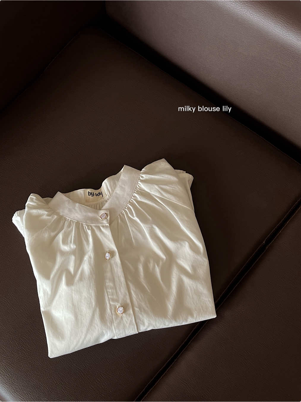 lily blouse milky ready stock at Paydaysale!! #promoguncang1111 #fyp #outfit 