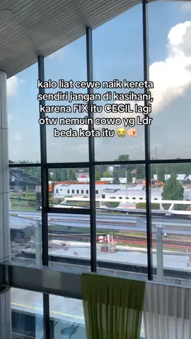 menyala cegilku 😚 #kai #keretaapi #keretaapiindonesia #purwokerto #fyppppppppppppppppppppppp 