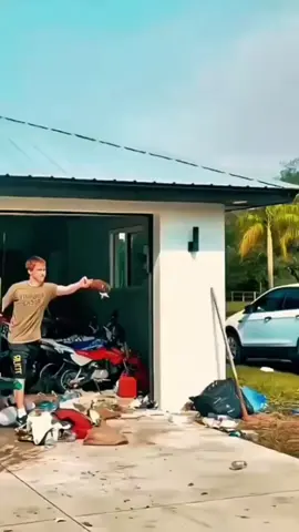 #يوجرين FineTrack جهاز البحث الذكي، علامة ذكية Apple Find My (لأجهزة iOS فقط) بطارية قابلة للاستبدال، تتبع وتحديد موقع الأمتعة، بطاقة بلوتوث للعثور على للمحفظة والحقيبة والسيارة والمفاتيح وجواز السفر تفاصيل المنتج في الرابط https://amzn.to/48EpxsA