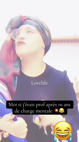 🙏❤️Au passage un hommage à tous es profs qui ont la vie perso en vrac, des problèmes à gérer tous les jours, mais qui arrivent quand même à se lever, sourire, expliquer, corriger et tenir leur classe. Ceux qui encaissent leurs galères en silence, qui se contiennent alors que ça bouillonne à l’intérieur, et qui continuent de faire leur taf. Respect à vous : derrière chaque calme apparent, il y a un humain qui lutte tous les jours!!Force a vous 😂❤️🙏#foryouu #fyp #foryoupage❤️❤️ #pourtoii #funnytiktok 