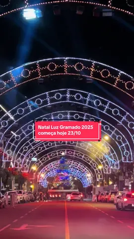 COMEÇA HOJE!😱 Natal Luz de Gramado, edição 2025/2026 abre as portas da magia, ludicidade e alegria em Gramado na Serra Gaúcha! A quinta-feira, dia 23 de outubro é o dia da grande abertura do evento! #gramado #serragaucha #riograndedosul #turismo #brasil 