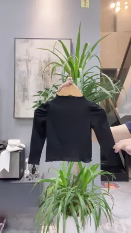 Áo giữ nhiệt xinh lắm nha mẹ ơi #myoutfit #shopdibe #quanaotreem #viral 