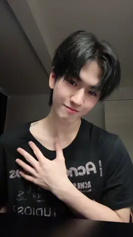สมัยยังไม่ถอดฟันคุด  #JINWOOKkim #BUSbecauseofyouishine 