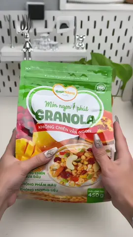 #granola #buasangnhanhgon #healthy #giotnang #xh Từ#buasbiết tới em hạt này tui không còn bỏ bữa sáng nữa 🥗 Nhanh gọn mà vẫn healthy 