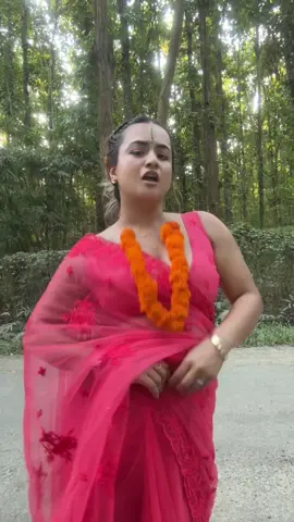 #dikshyakarki when u meet your cousins 🤭