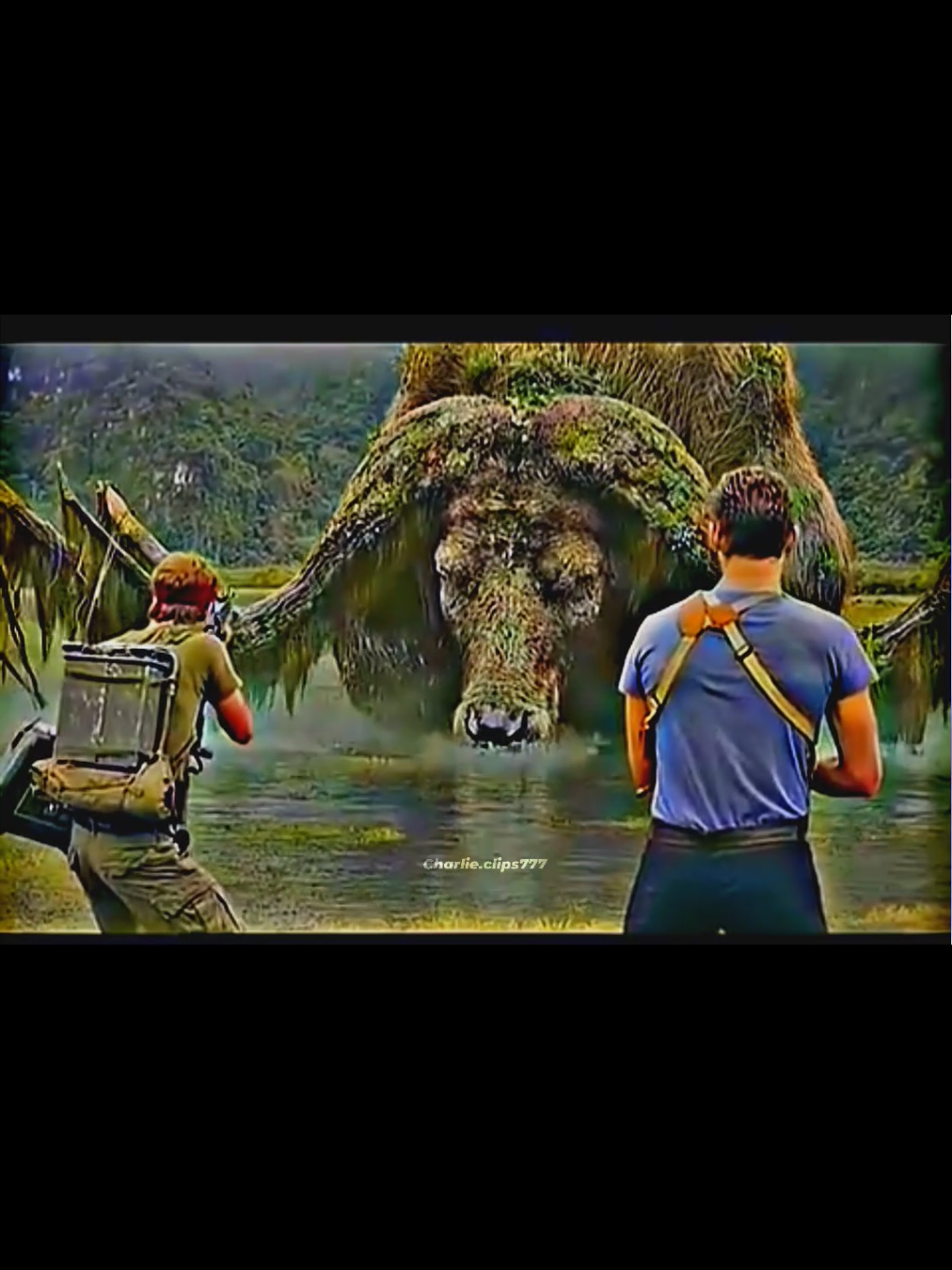 Soldiers trapped in a dangerous jungle🤯😱 #hollywoodmoviereview #quickmoviereview #movieexplanation #hindimovieexplanations #movieshorts 