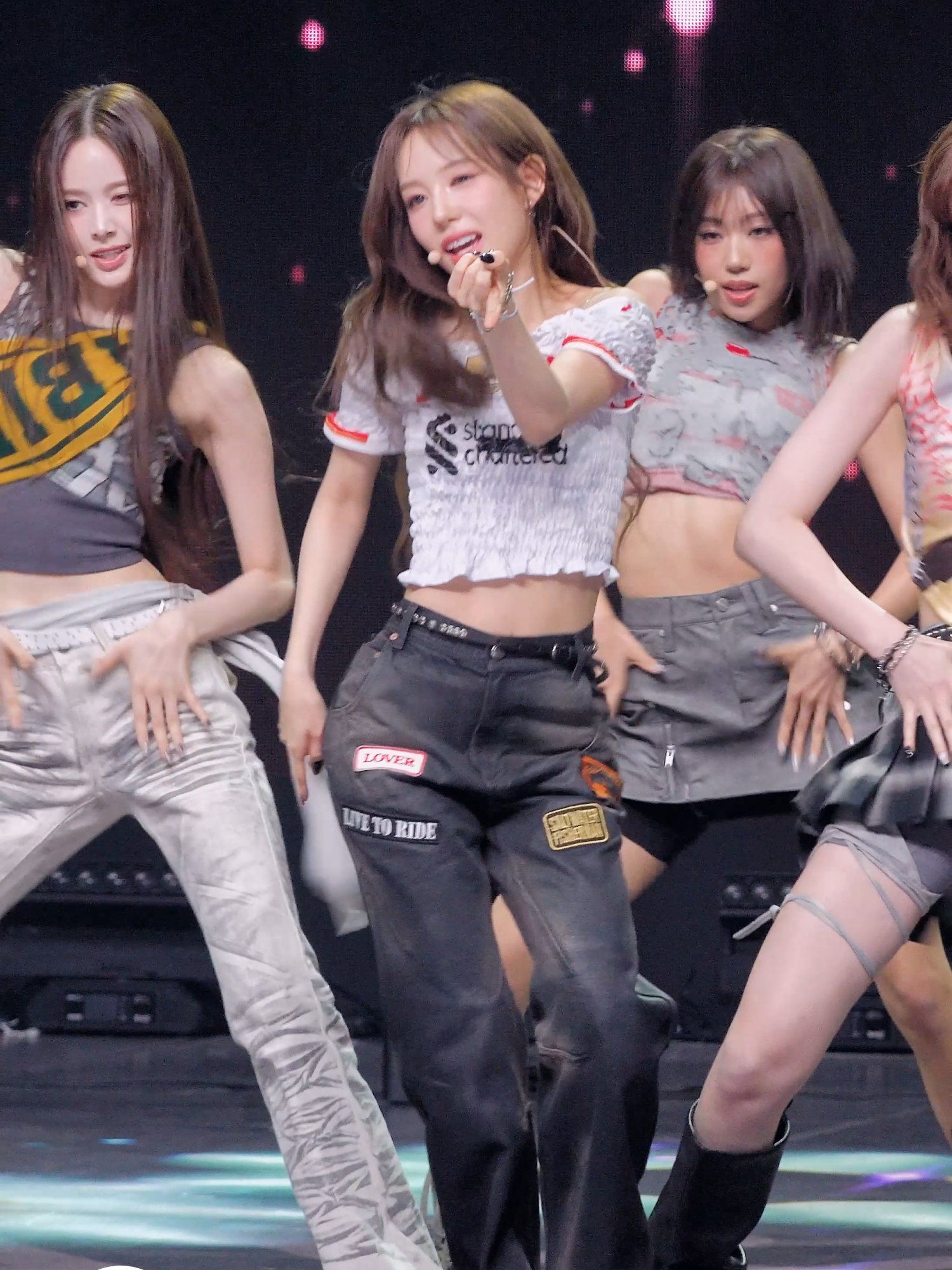 몽환아련 이즈나가 젤 잘하지🌆 #MPD직캠 #MPDFanCam #M2 #izna #이즈나 #Racecar #izna_Racecar @izna_offcl