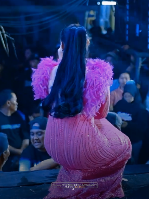 Kini aku tak mau lagi,, punya seorang kekasih #percuma #novinovita #agengmusic 