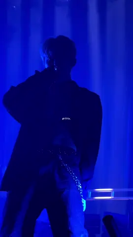 it was his birthday but we got the striptease lowkey 🫡 #비아이김 #김한빈이 #131label #BI #hypeuptour